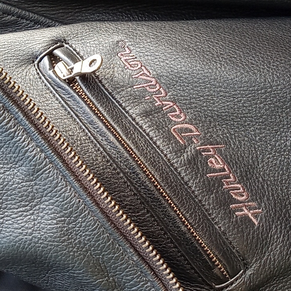 Vintage Harley Davidson leather jacket with liner and skid pads - Picture 5 of 13